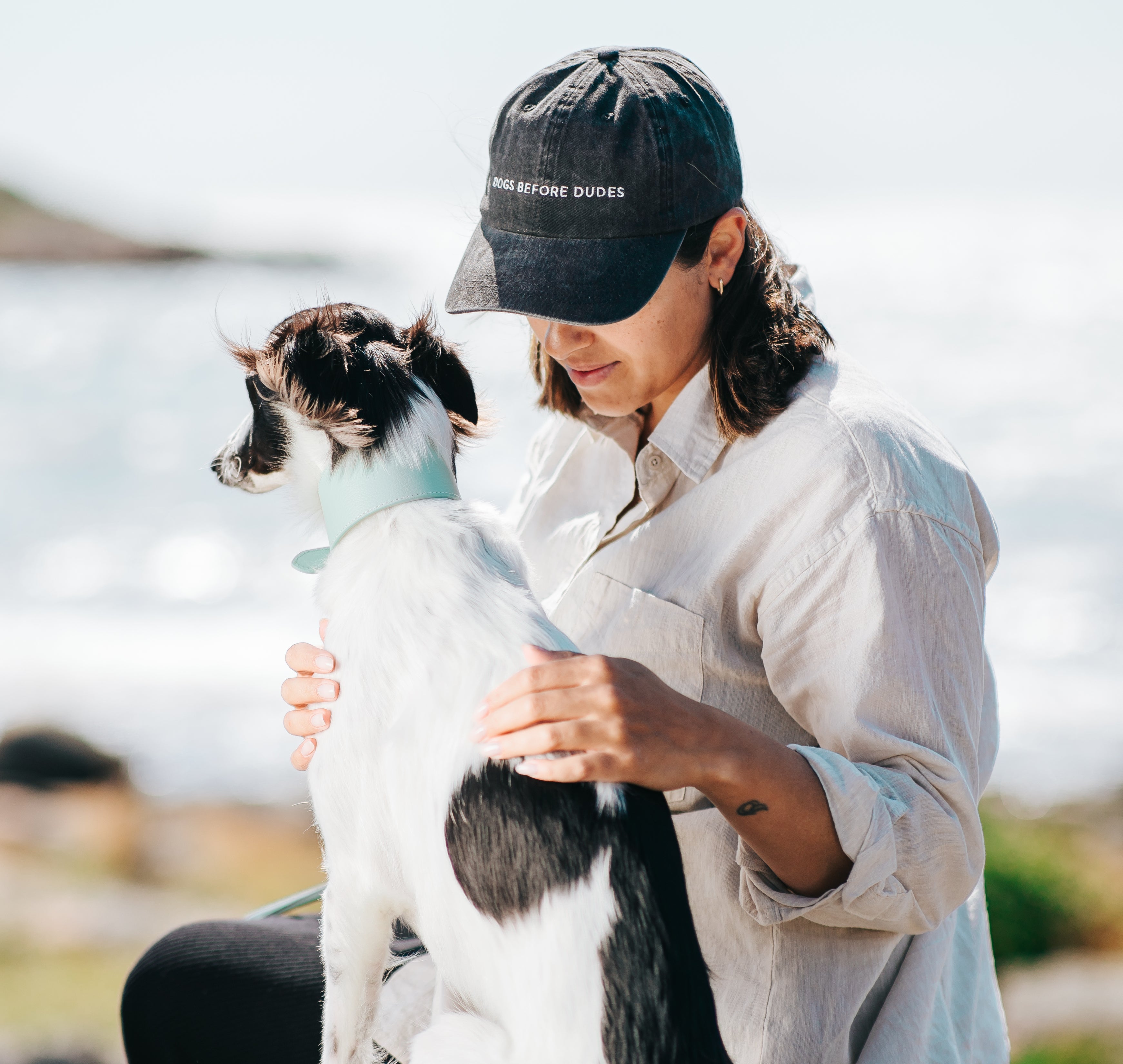 10 Tips to Travel with Your Dog (Train, Car, and Flight)